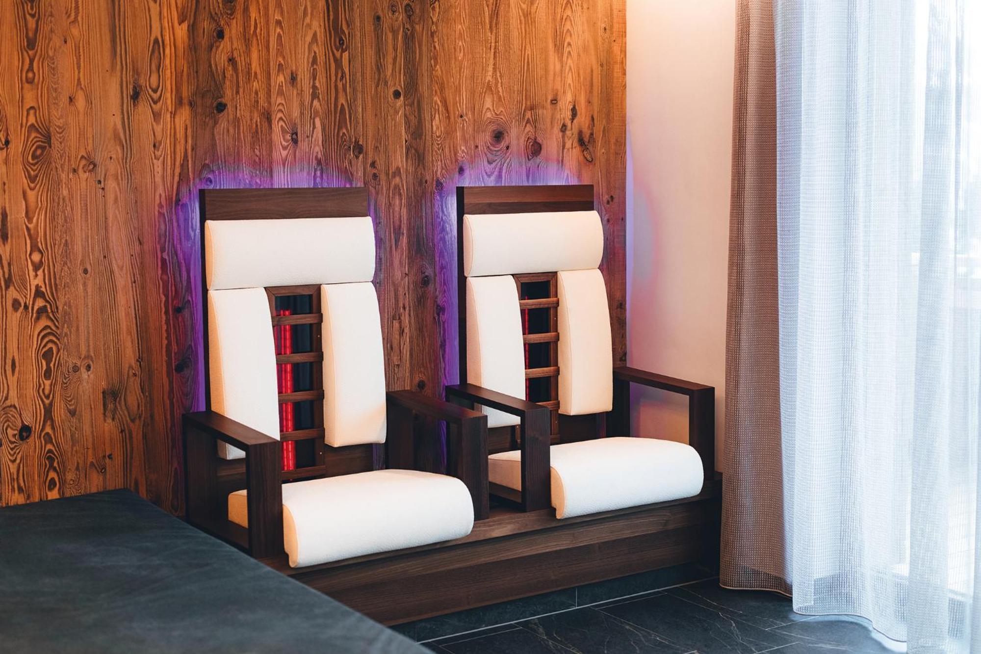 Burgstadl Aparthotel & Restaurant 라디스 외부 사진