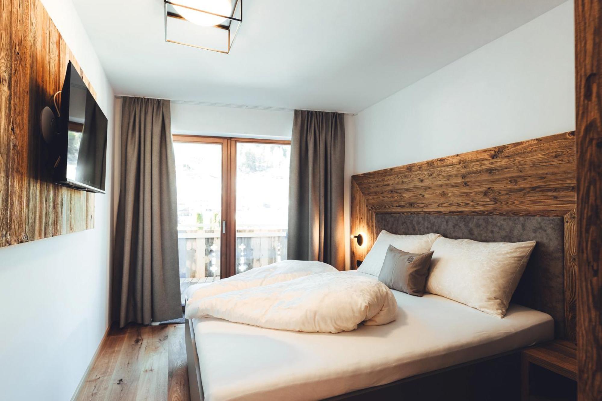 Burgstadl Aparthotel & Restaurant 라디스 외부 사진