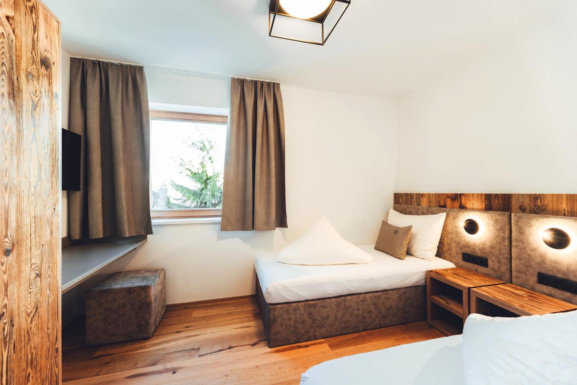 Burgstadl Aparthotel & Restaurant 라디스 외부 사진