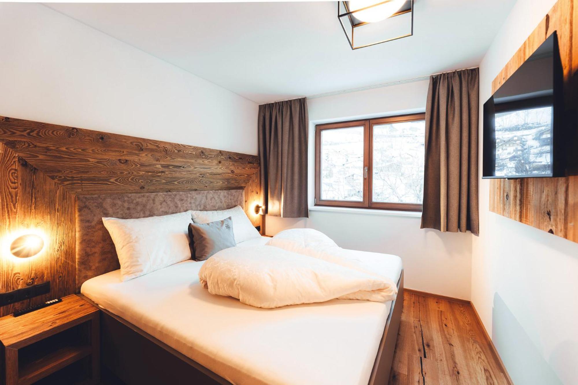 Burgstadl Aparthotel & Restaurant 라디스 외부 사진